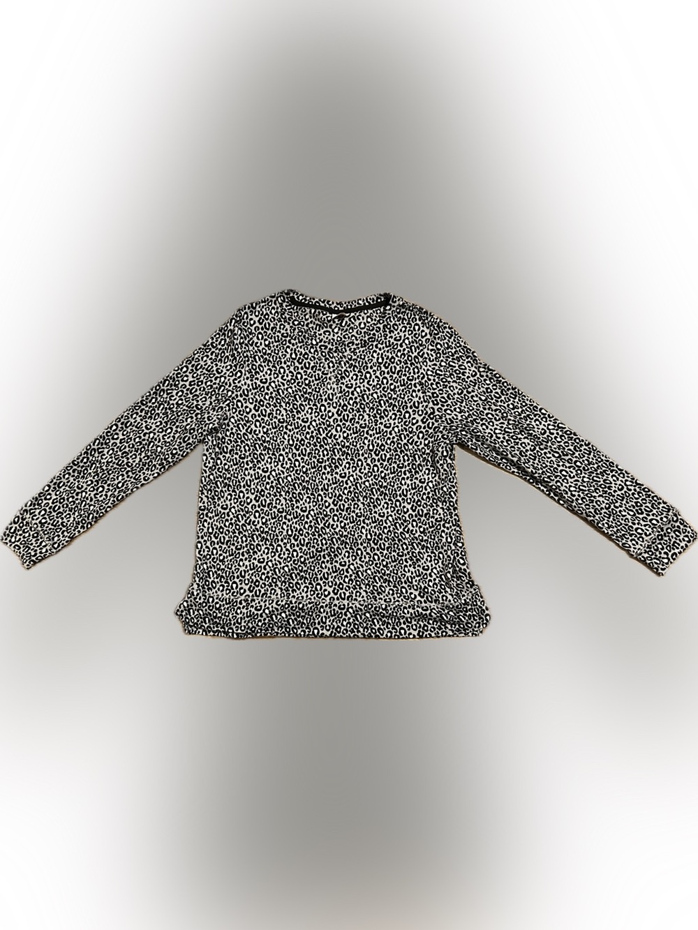 Like New Secret Treasures Medium Grey Leopard Print Sleep Shirt
